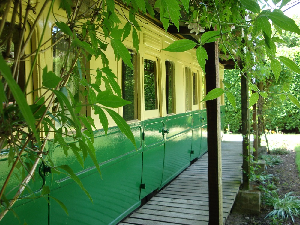 Railway Carriage Holiday Homes